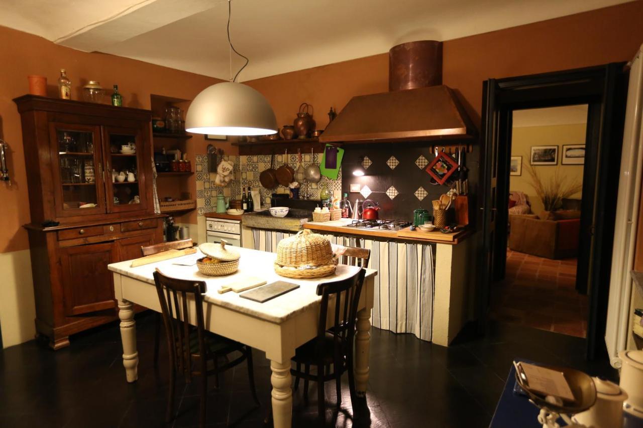 Cocconato Sotto La Luna Bruna B&B מראה חיצוני תמונה