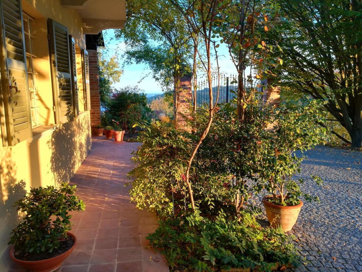 Cocconato Sotto La Luna Bruna B&B מראה חיצוני תמונה