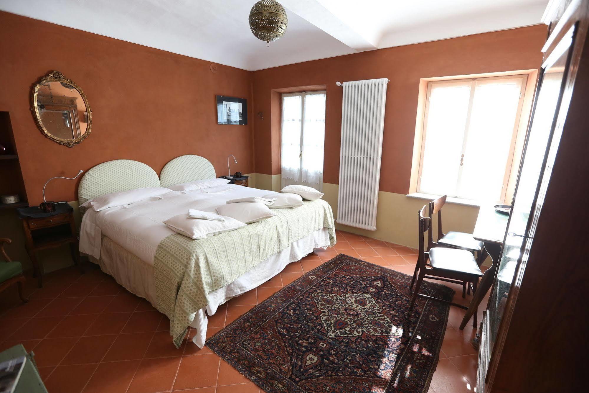 Cocconato Sotto La Luna Bruna B&B מראה חיצוני תמונה